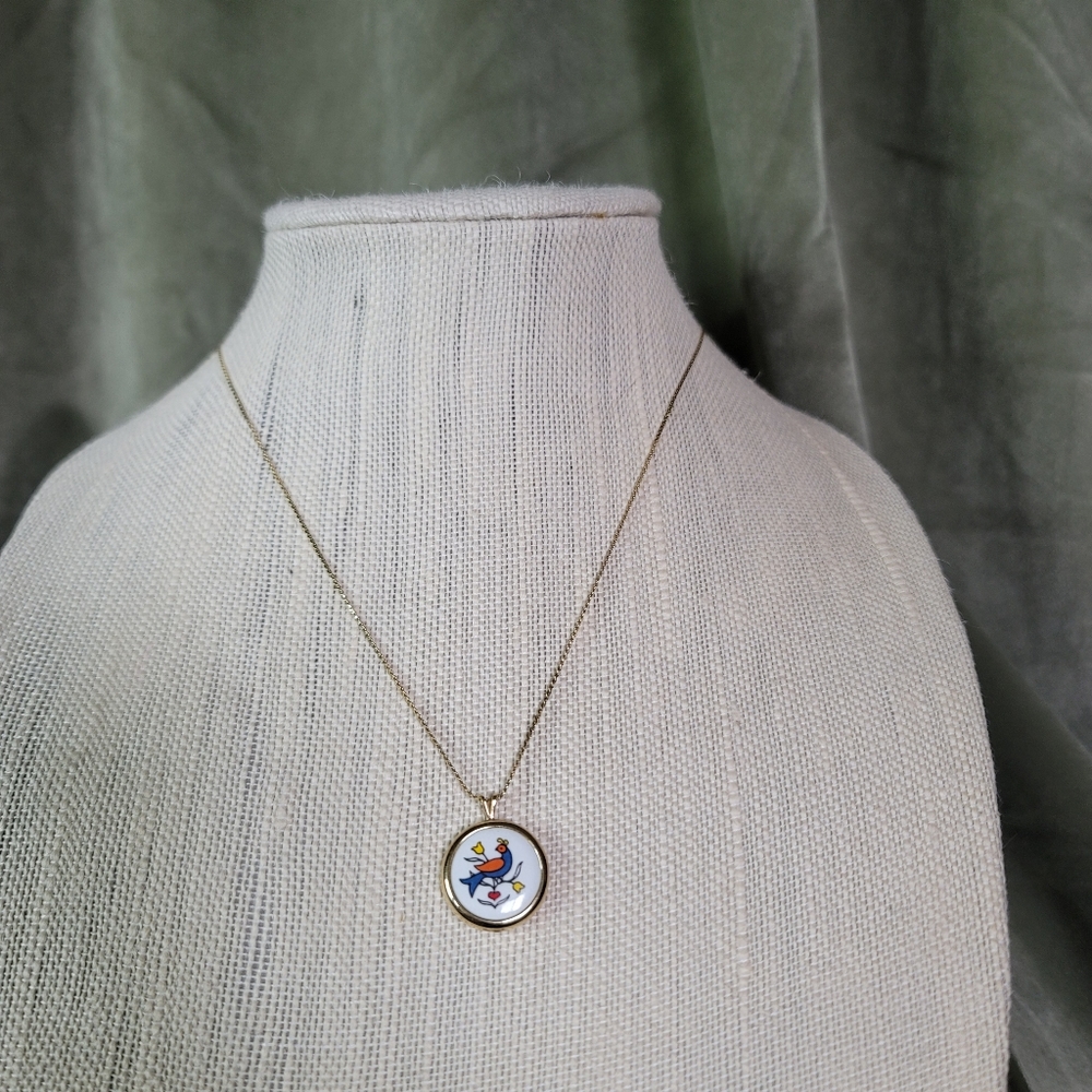 True Vintage Coastal Cowgirl Preppy Boho Trad Wife Avon Provincial Bird Necklace